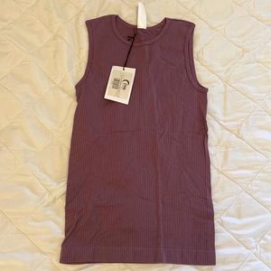 New with tag Zyia Lilac Parallel tank, size S